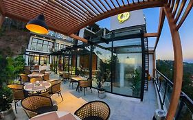 Fiora Hotel